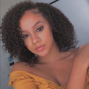 Meet your Posher, Bria